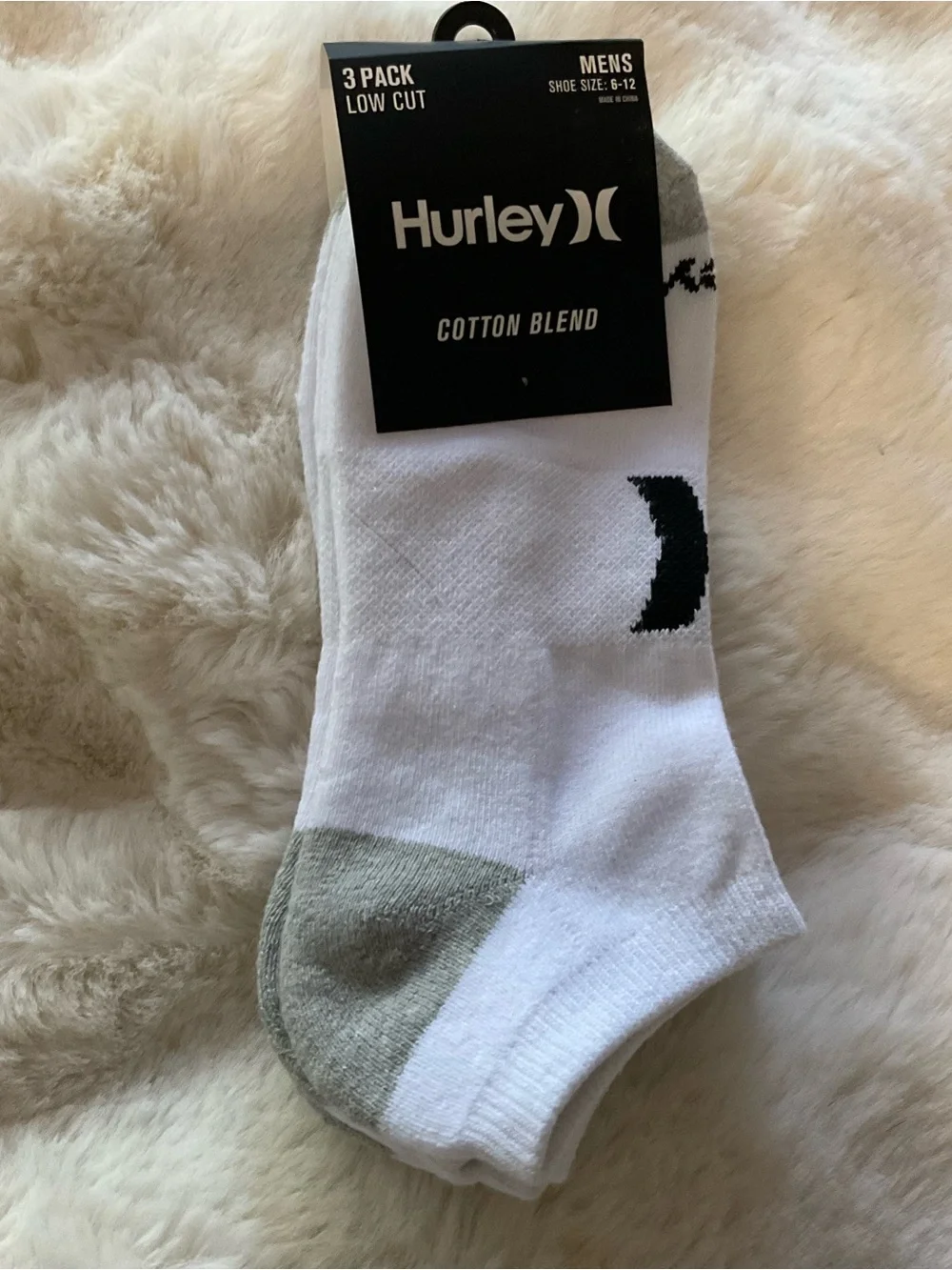 NWT Hurley Men’s Low Cut Cotton Blend 3 Pack of Socks, shoe size 6 - 12, white